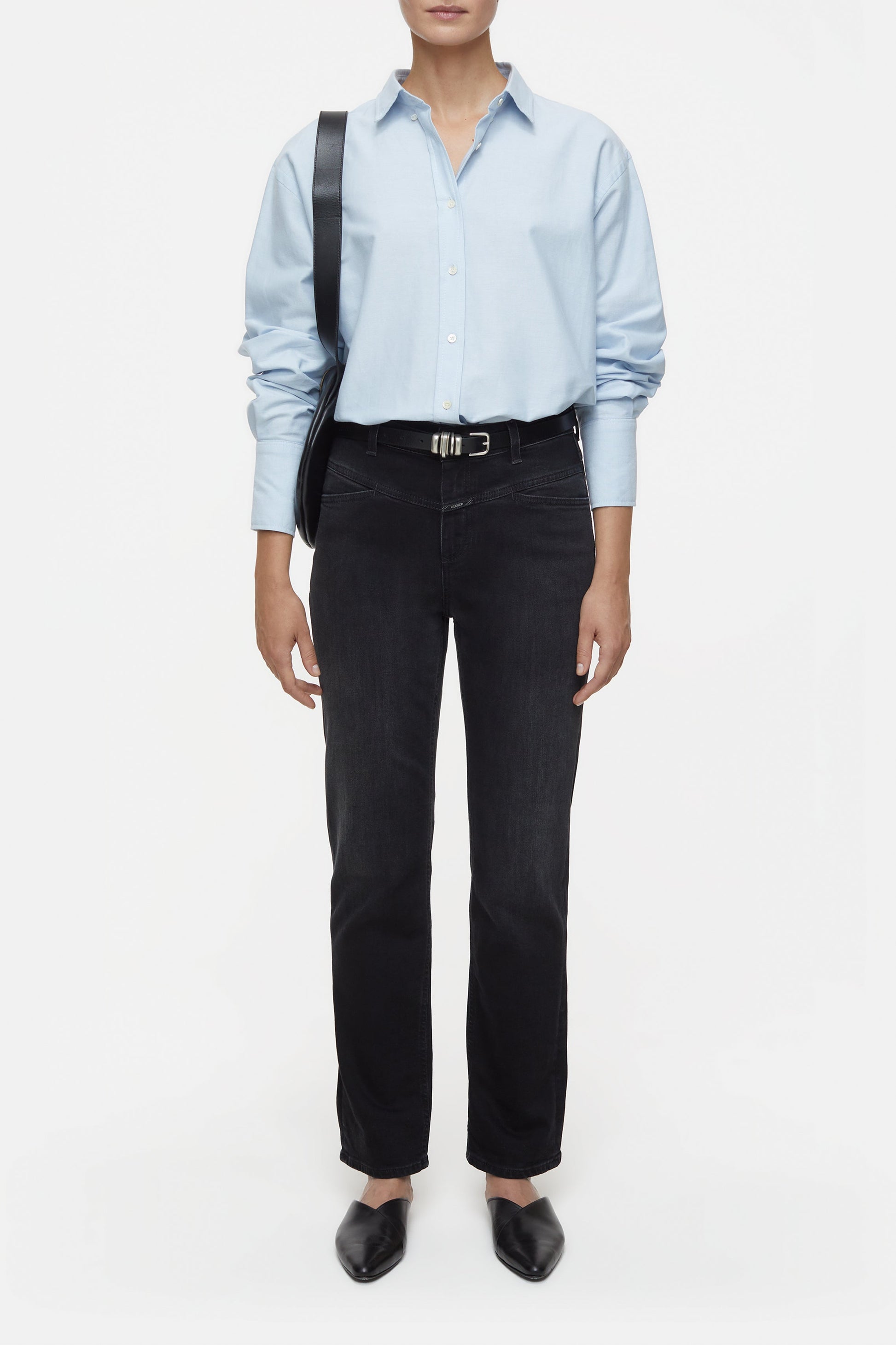 STYLE NAME PEDAL PUSHER JEANS