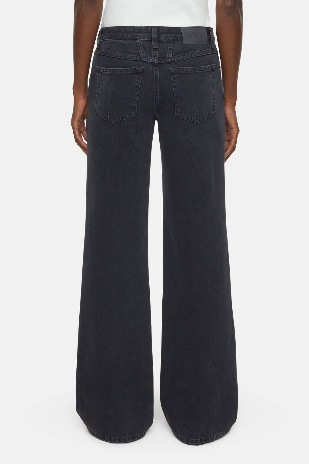 STYLE NAME GILLAN CROPPED JEANS