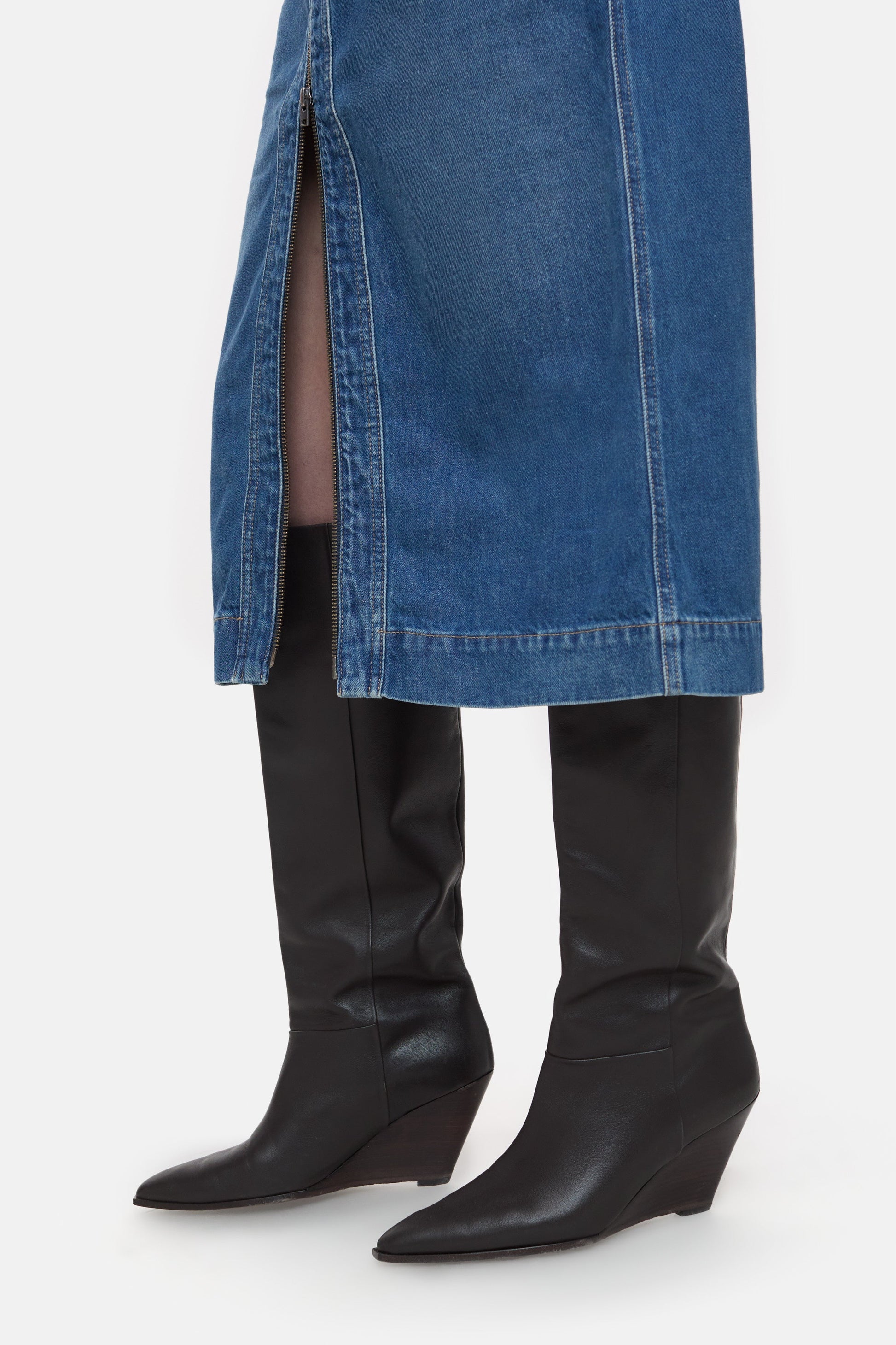 DENIM SKIRT WITH ZIP