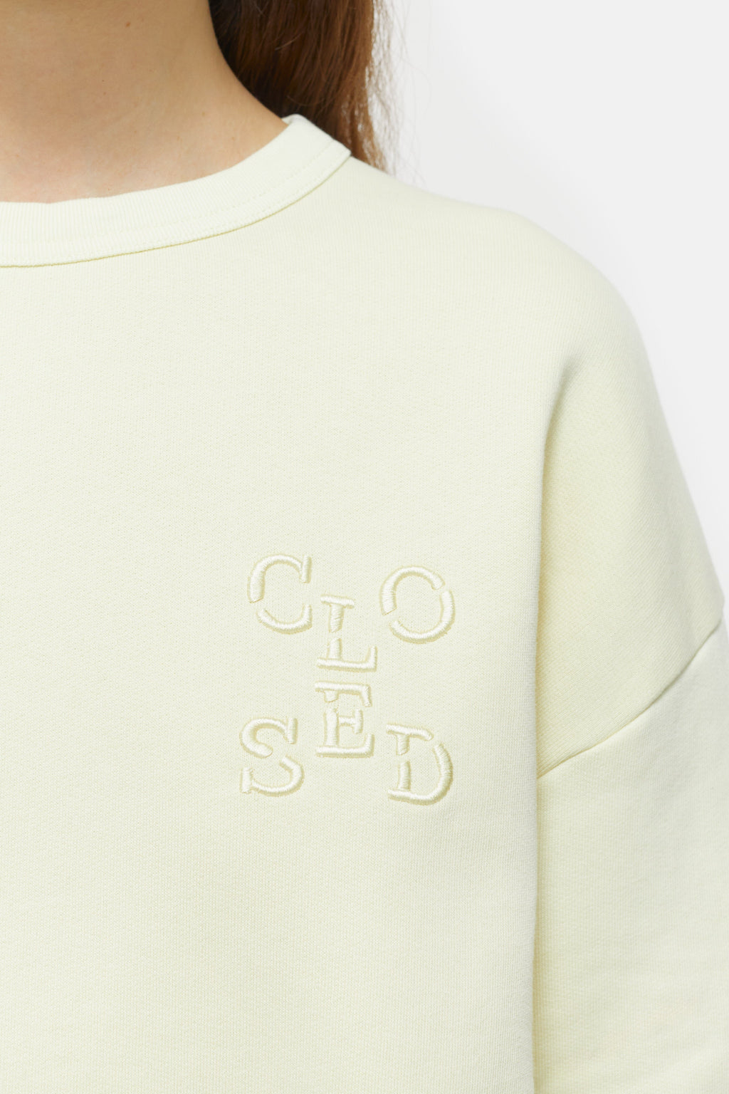 BASIC CREWNECK